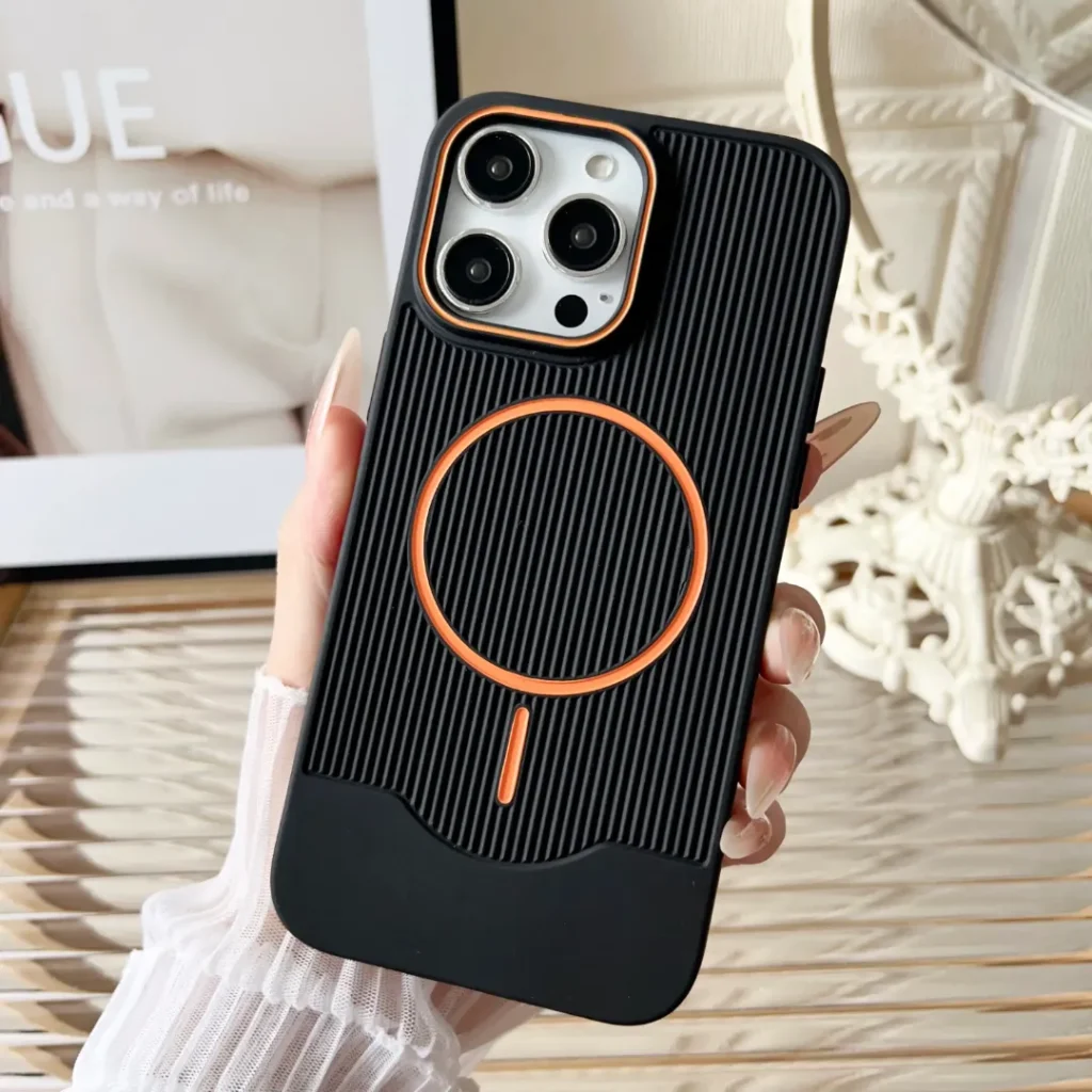 IPhone 16 - Magnetic Groove Armor Case